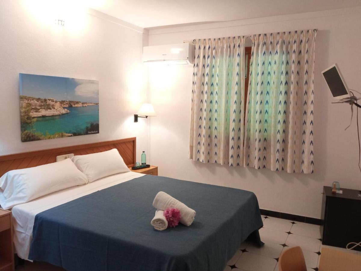 Hostal Ca'N Tiu Alaró Eksteriør bilde